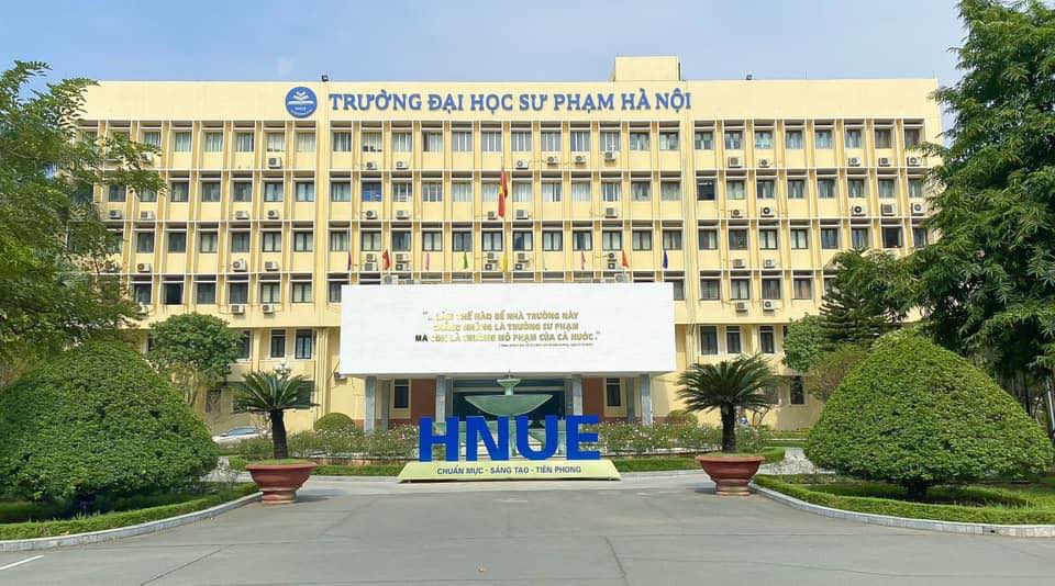Hệ thống học tập trực tuyến toàn diện, nơi người học có thể tiếp cận hàng trăm khóa học chất lượng cao thuộc nhiều lĩnh vực như ngoại ngữ, công nghệ, kinh doanh, kỹ năng mềm và hơn thế nữa. Với giao diện thân thiện, nội dung bài giảng sinh động và đội ngũ giảng viên giàu kinh nghiệm, nền tảng này giúp học viên dễ dàng tiếp cận kiến thức mọi lúc, mọi nơi. Hệ thống hỗ trợ học tập linh hoạt theo tiến độ cá nhân, tích hợp bài tập tương tác, kiểm tra đánh giá, diễn đàn thảo luận và cấp chứng chỉ sau khi hoàn thành khóa học. Đây là giải pháp học tập hiện đại, hiệu quả và phù hợp với mọi đối tượng học viên trong thời đại số.